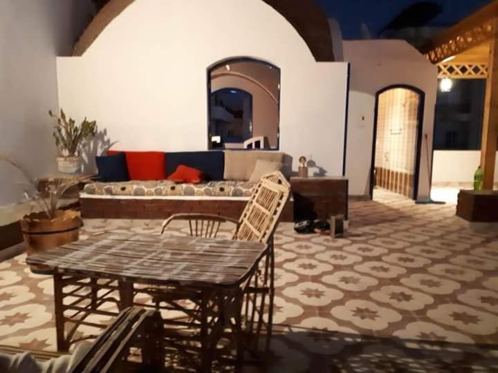Villa Louise Guest House Luxor Exteriör bild